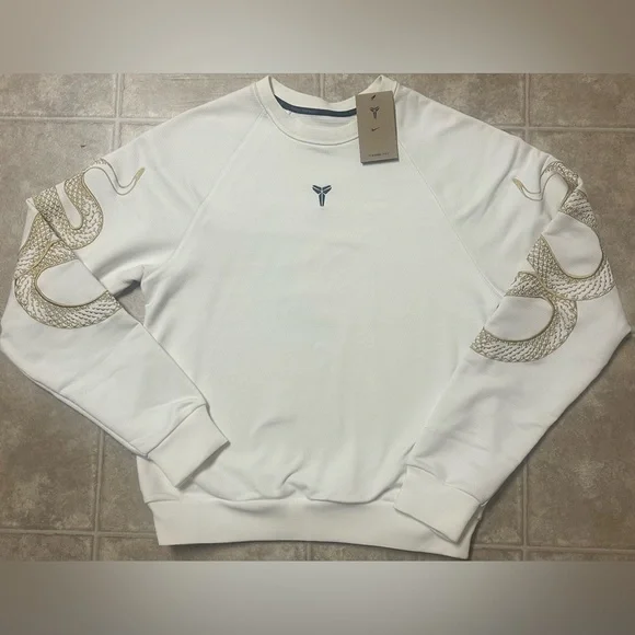 NWT Nike Kobe "Year of the Mamba" Therma-Fit Crewneck Sweatshirt in Sail/Black - Picture 3 of 8